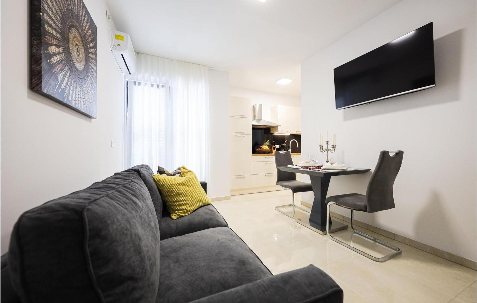 Lovely Apartment In Zadar With Wifi Eksteriør bilde