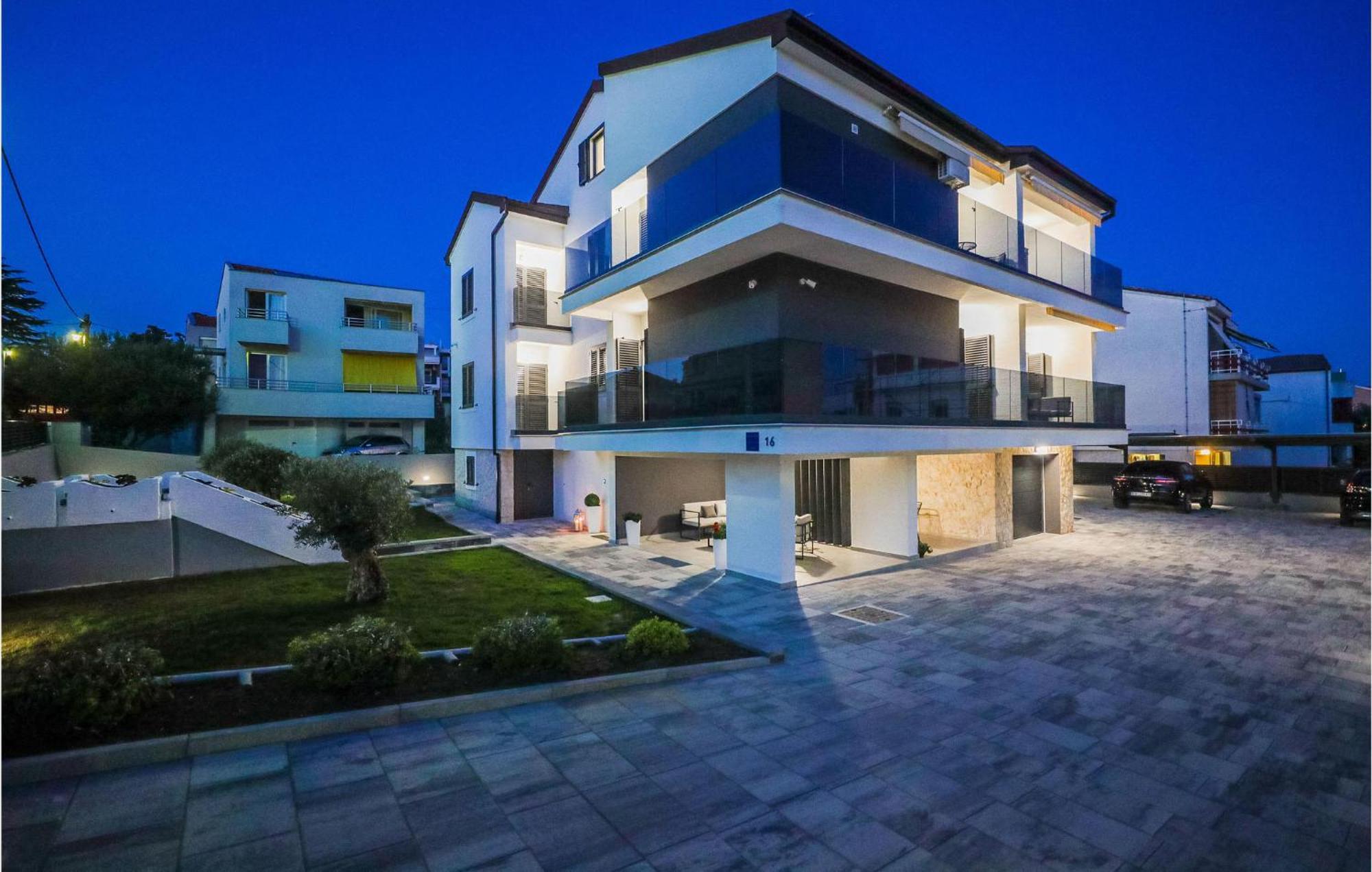 Lovely Apartment In Zadar With Wifi Eksteriør bilde